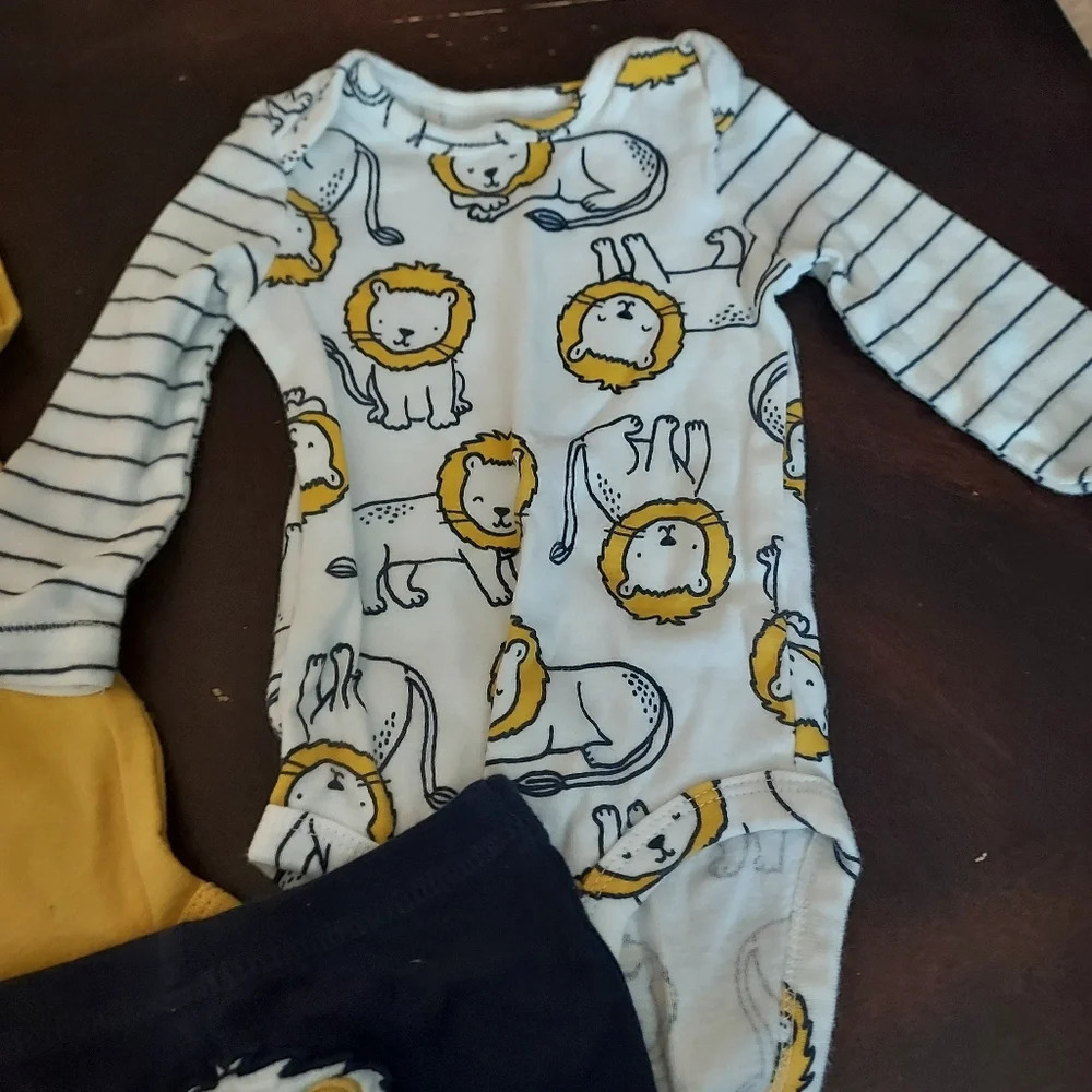 Carter's Baby Boy 3-Piece Lion Little Character Set in Size 3 Months - Picture 5 of 8